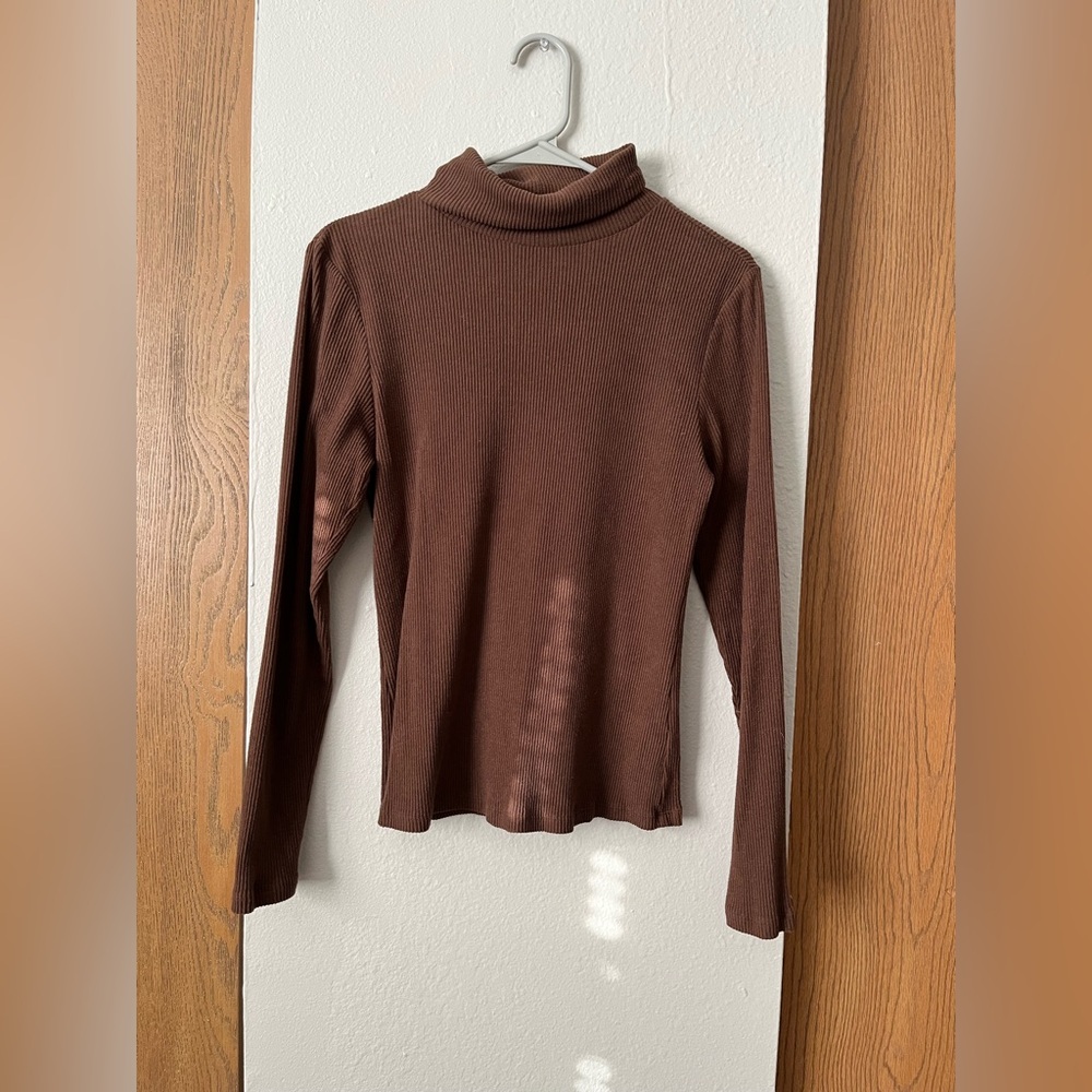 Old Navy Chocolate Long Sleeve Turtleneck